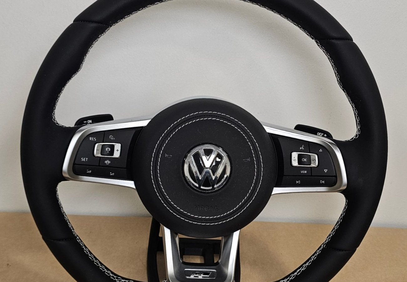 VW Golf 7 7.5 Leder Lenkrad weiße Naht Metallic Airbag inklusive neu