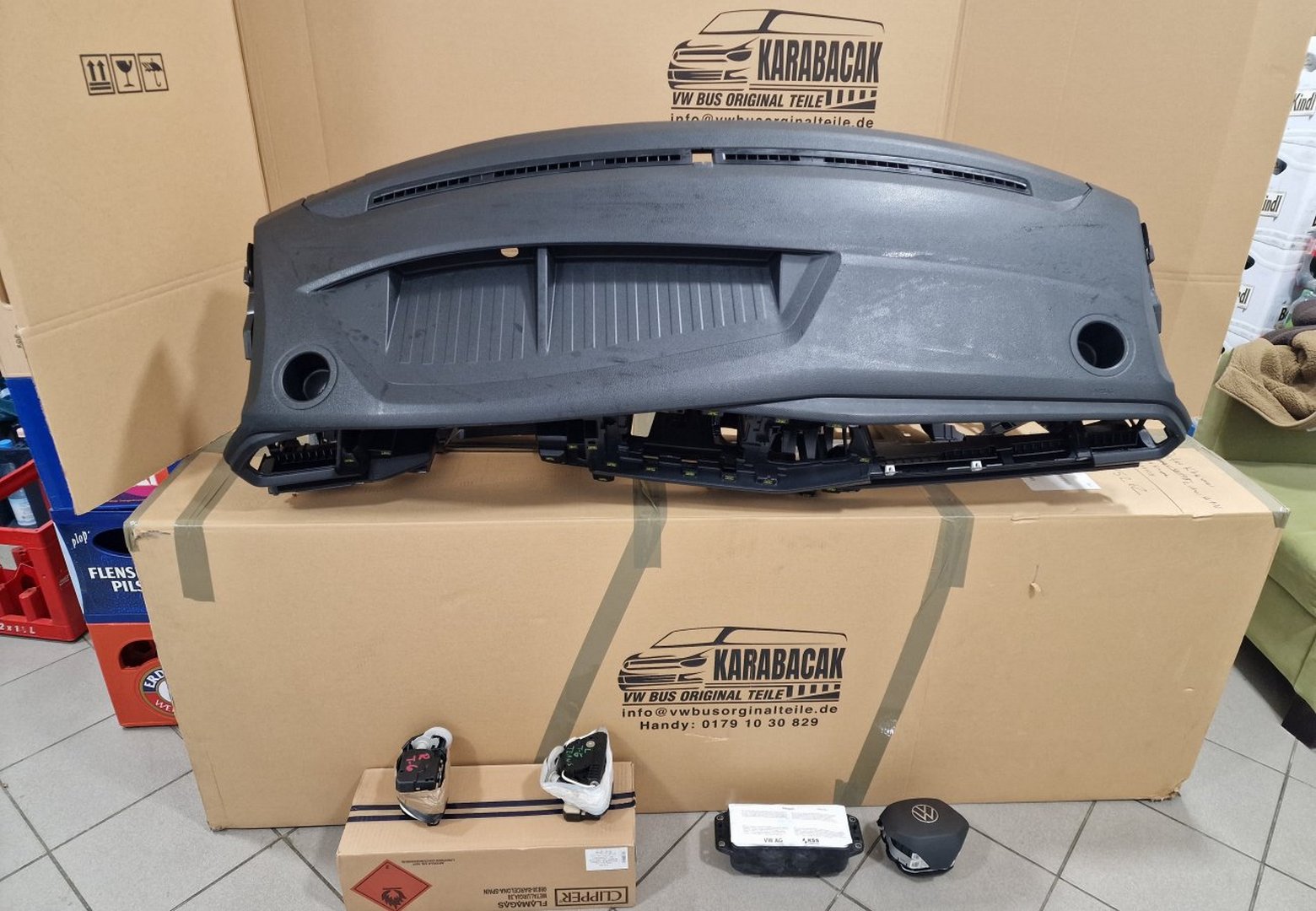 Foto von VW Bus T6.1 Armaturenbrett Set  für VW Bus Ersatzteil