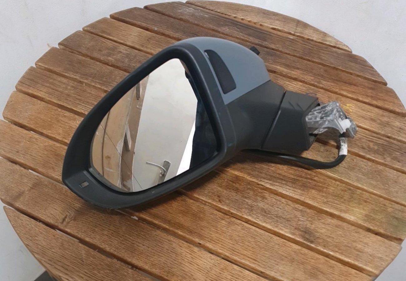 VW Golf 8 Außenspiegel Links – Elektrisch klappbar, 13+3 Pin, Spurhalteassistent – Original Teil