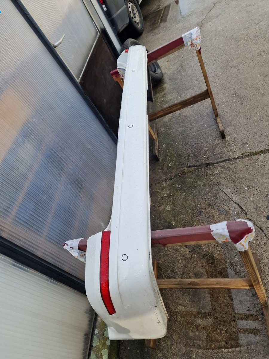 Foto von VW T6 stoßstange Hinten mit Blenden  für VW Bus Ersatzteil