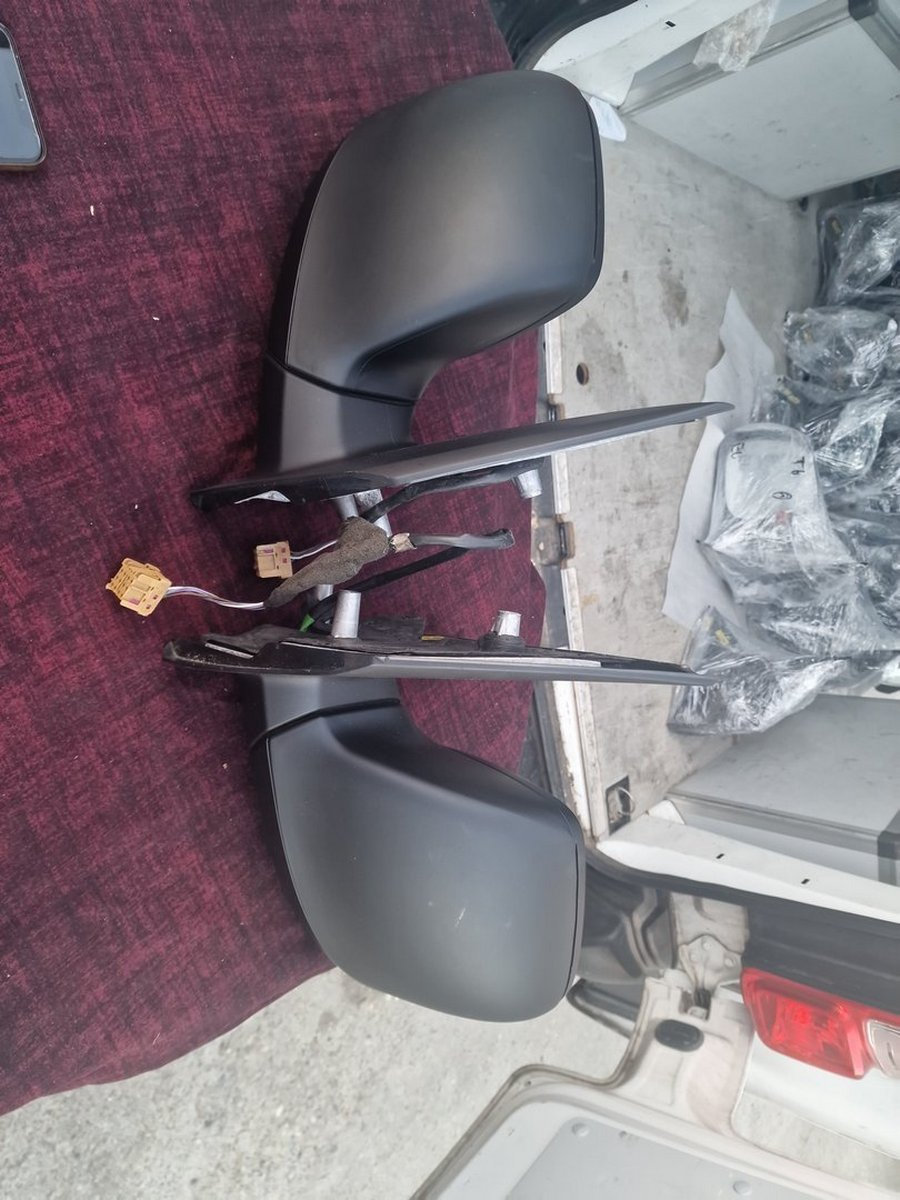 Foto von Vw T6 T6.1 Original Außenspiegel  für VW Bus Ersatzteil